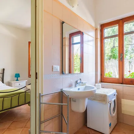 Al Mare Via Delle Mimose Apartment *