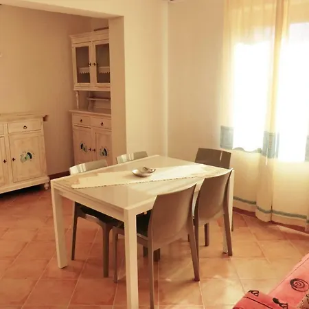 Al Mare Via Delle Mimose Apartment *